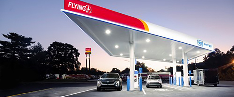 https://convenience.org/getmedia/14e05cca-3abf-4d79-b87d-b4889dd8217f/pilot-charging-station-770x320.jpg